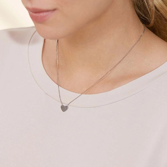 Pure Heart Necklace Steel - Edblad - Snabb frakt & paketinslagning - Nordicspectra.se