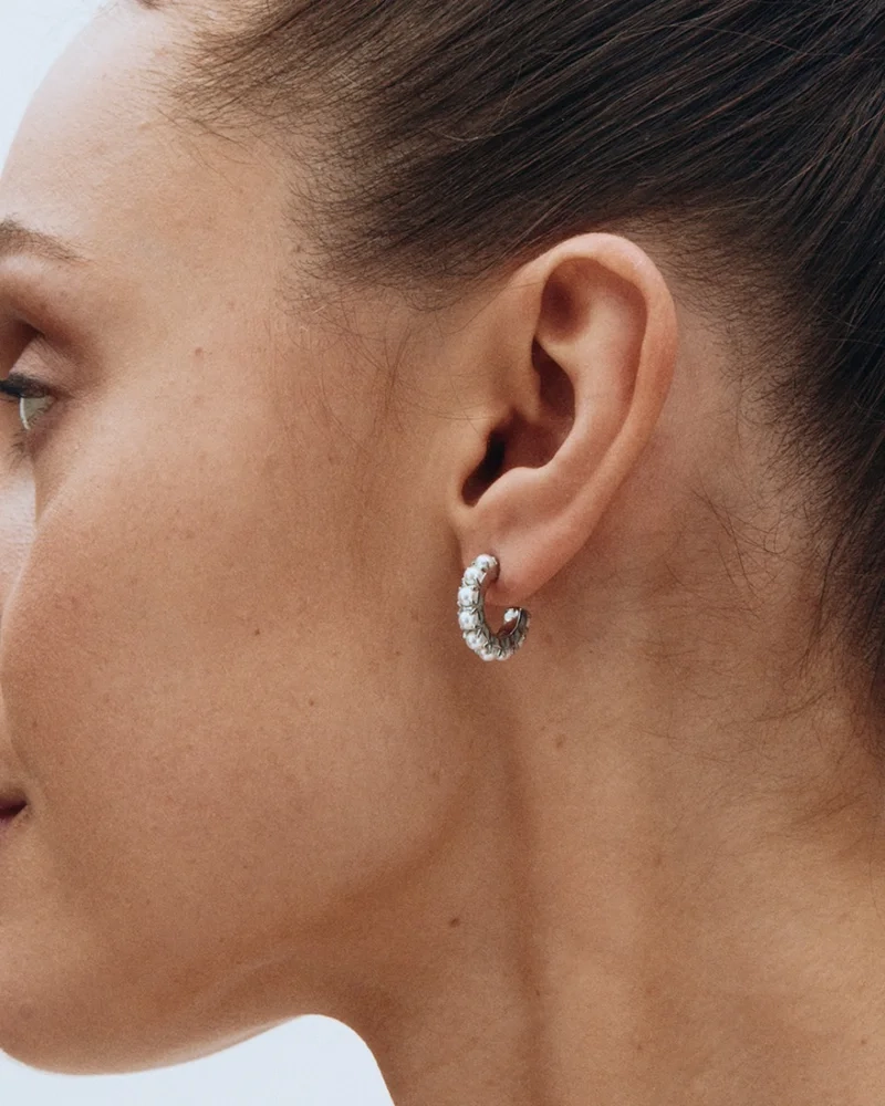 designade av Edblad. Lilo Hoops S Steel