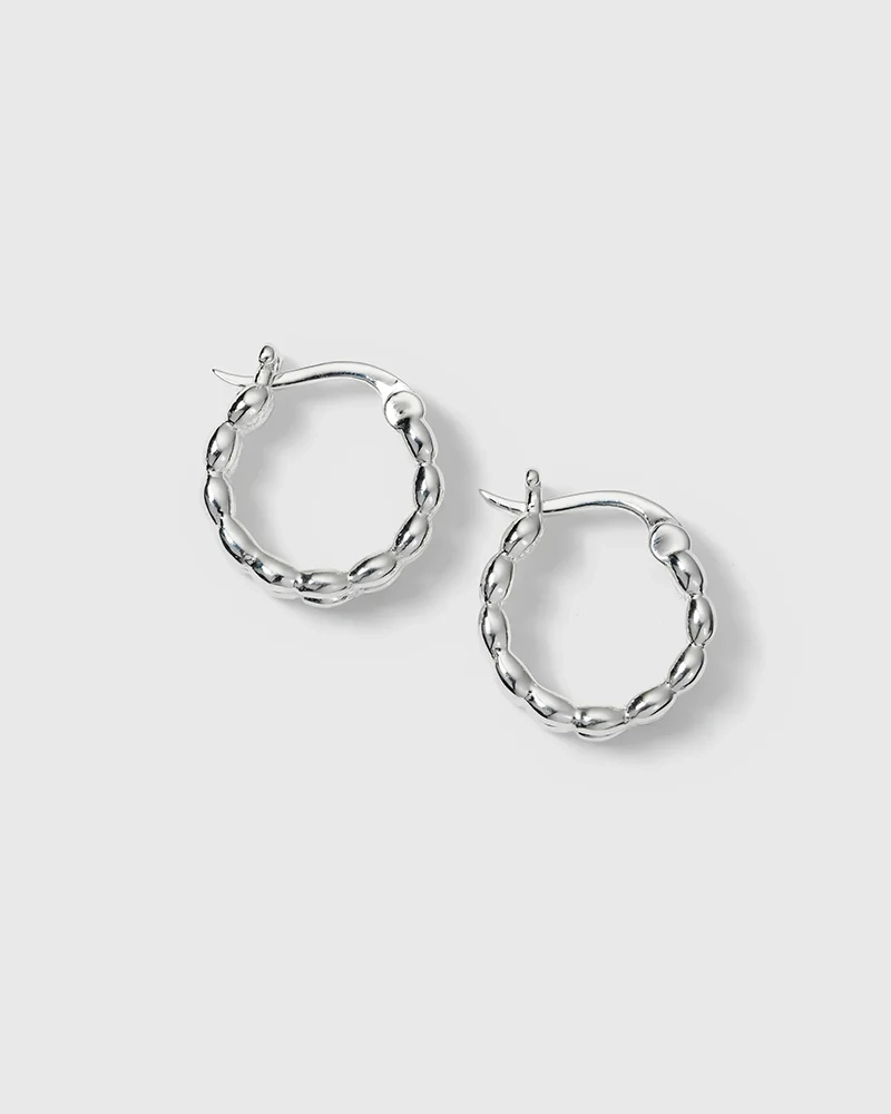 Lunetta Earrings Silver från Syster P i återvunnet sterlingsilver