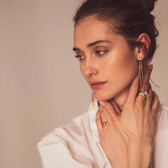 CLARISSA Chain Armband Guld - Astrid & Agnes - Snabb frakt & paketinslagning - Nordicspectra.se