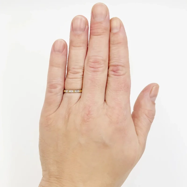 Eterna 14 Guld - Vigsel- & förlovningsringar - Schalins - Fri storleksändring* - Nordic Spectra