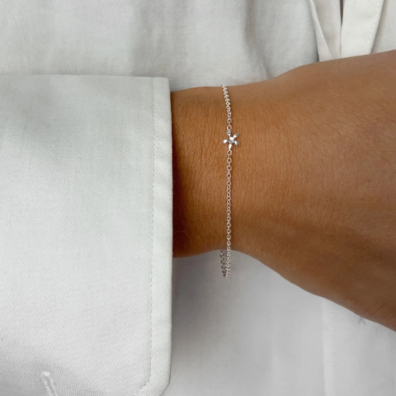 elegantti ja ajaton muotoilu.