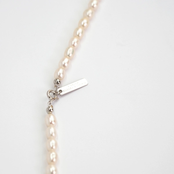 Fresh Water Pearl Necklace - Emma Israelsson - Snabb frakt & paketinslagning - Nordicspectra.se