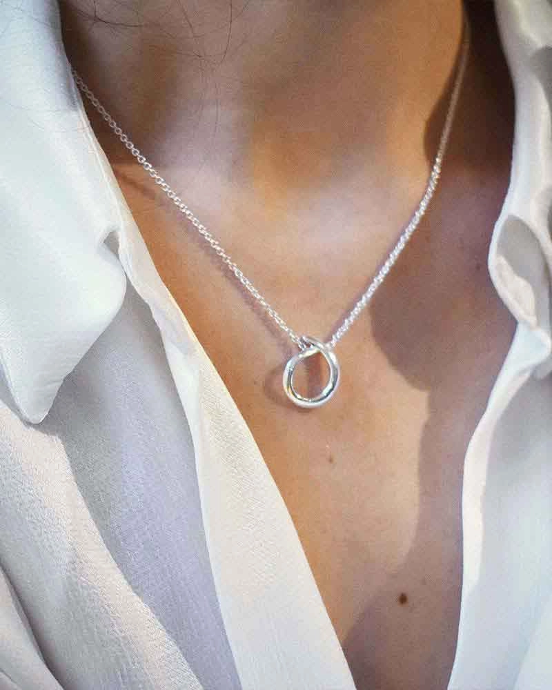 Ocean Small Single Necklace - Drakenberg Sjölin Halsband - Snabb frakt & paketinslagning - Nordicspectra.se