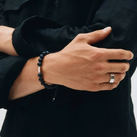 Edblads herrarmband Luke i blå tigeröga och rostfritt stål med justerbart dragskospänne