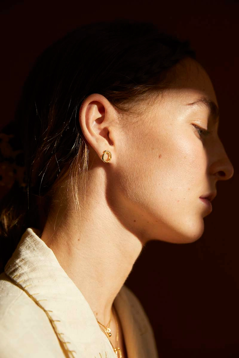 Loop Stone Ear Gold -CU Jewellery - Snabb frakt & paketinslagning - Nordicspectra.se