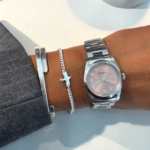 silbernes Armband mit Taubenanhänger und verstellbarer Kette