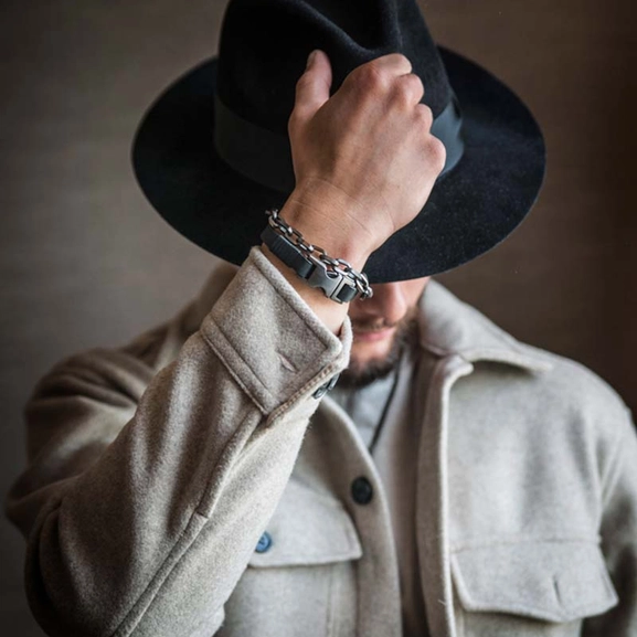 JOHANNES Armband Gun Metal - AROCK - Snabb frakt & paketinslagning - Nordicspectra.se