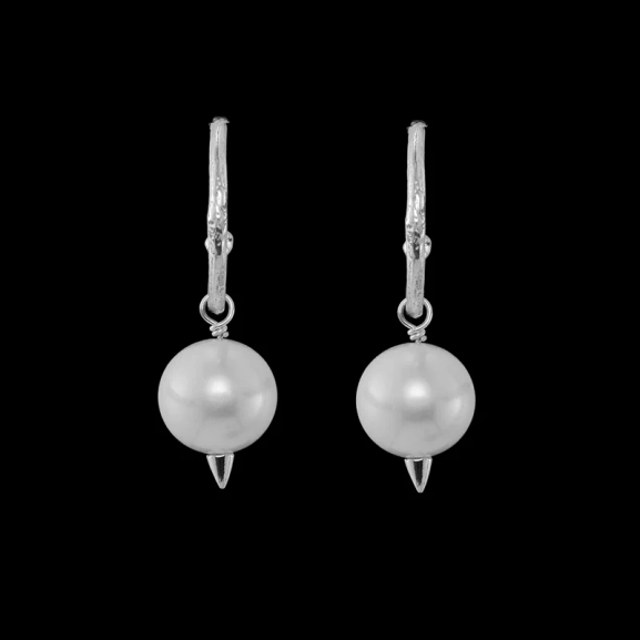 Pierced Pearl Earring - Maria Nilsdotter - 1-2 dagars leverans - Nordic Spectra