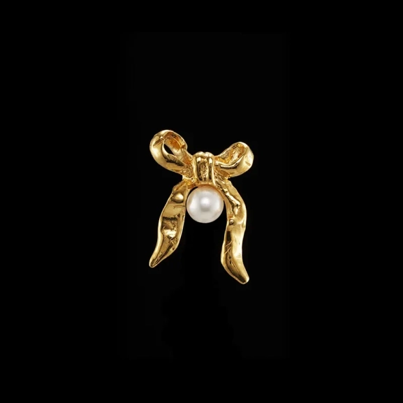Bow Earring Gold - Maria Nilsdotter - 1-2 dagars leverans - Nordic Spectra