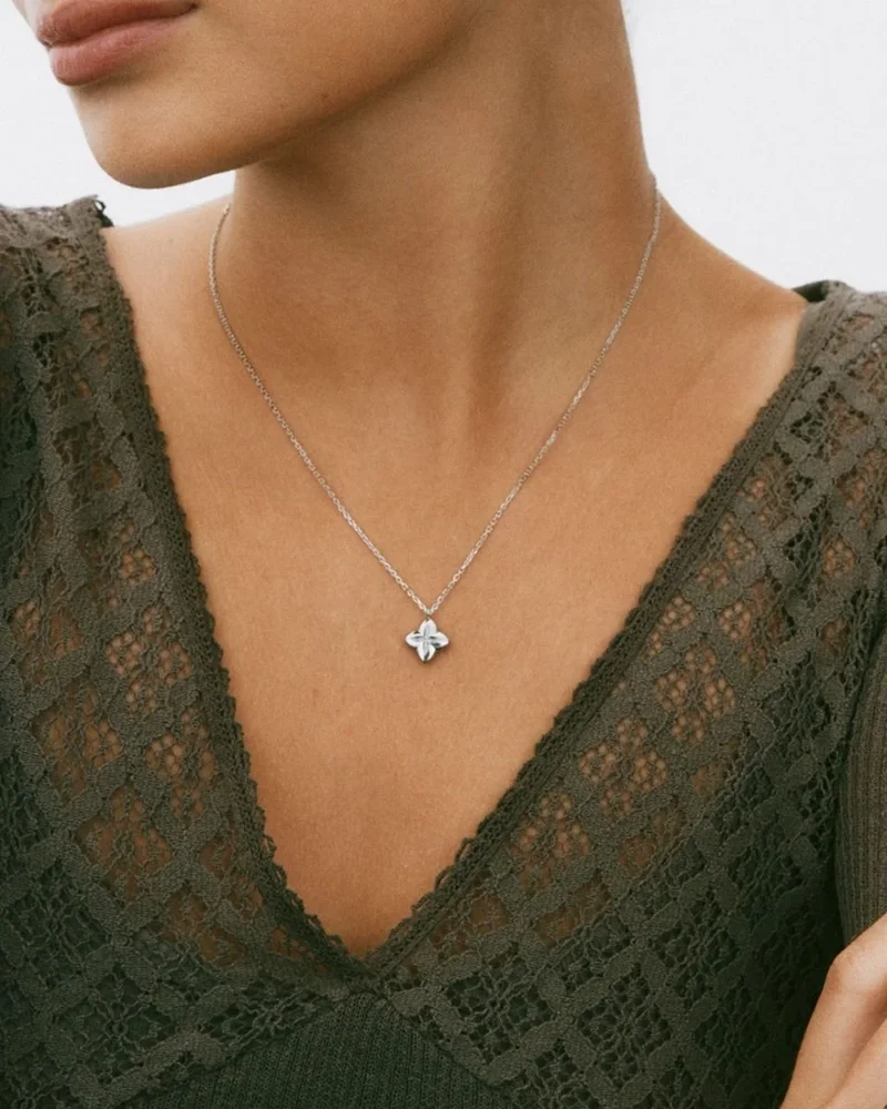 med elegant och tidlös design