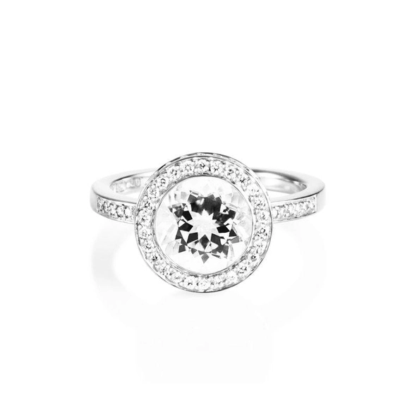 Halo Ring White Gold – Crystal Quartz - Efva Attling - Suuri valikoima & ilmainen lahjapaketointi - Nordicspectra.fi