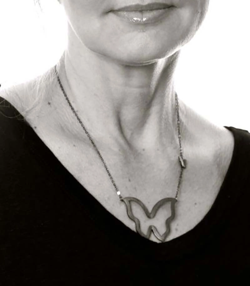 Butterfly Big Necklace Black -CU Jewellery - Snabb frakt & paketinslagning - Nordicspectra.se