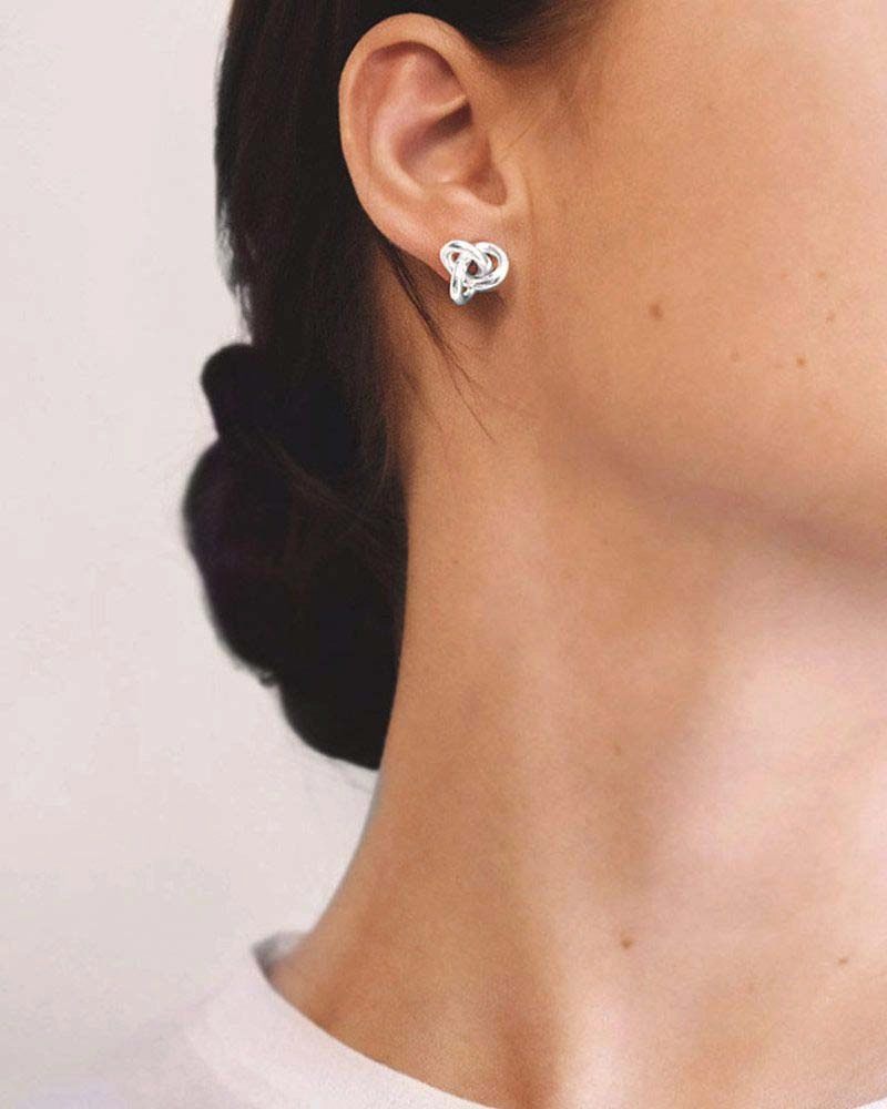 Le Knot Studs - Drakenberg Sjölin Örhängen - Snabb frakt & paketinslagning - Nordicspectra.se