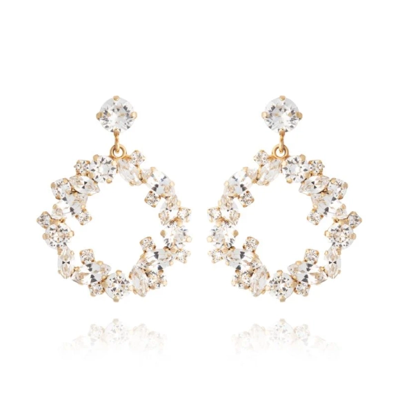 Circle Of Love Earrings i guldpläterad mässing med gnistrande kristaller