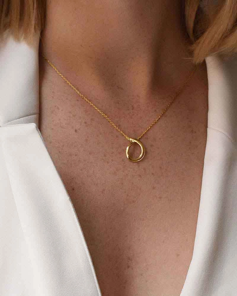 Ocean Small Single Necklace Gold - Drakenberg Sjölin Halsband - Snabb frakt & paketinslagning - Nordicspectra.se