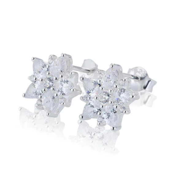 Dhalia Sparkling Studs Örhängen i silver med blomblad och gnistrande cubic zirconia