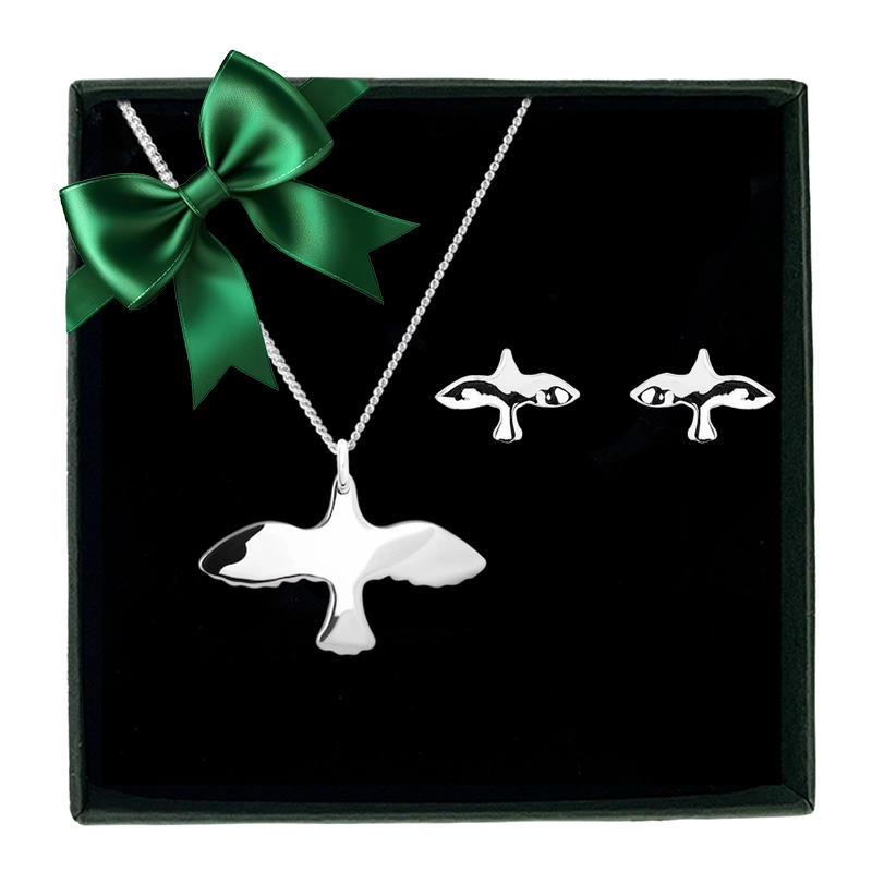 Emma Israelsson - Presentset Dove Silver