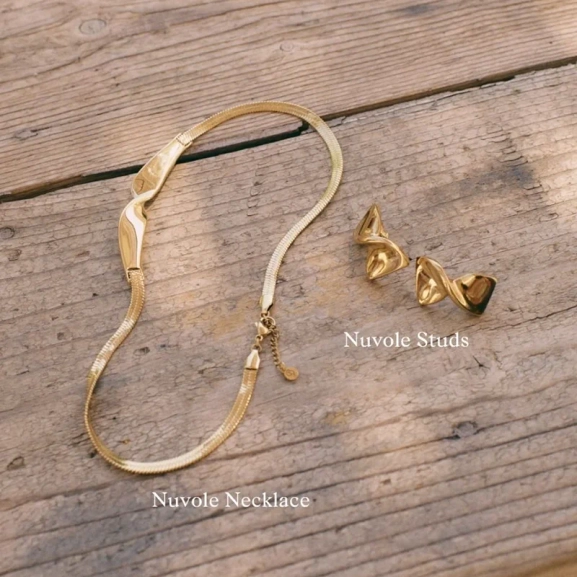 edblad-nuvole-necklace-gold-pi-128028-6