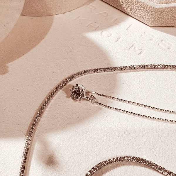 Princess Necklace Silver - Emma Israelsson - Suuri valikoima & ilmainen lahjapaketointi - Nordicspectra.fi