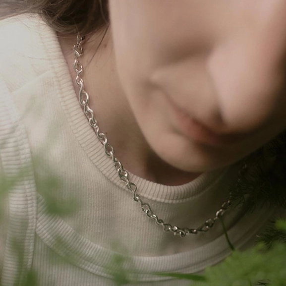 Juno Necklace - Maria Black - Snabb frakt & paketinslagning - Nordic Spectra