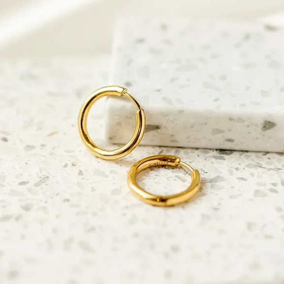 perfekta för att komplettera både vardags- och festkläder.