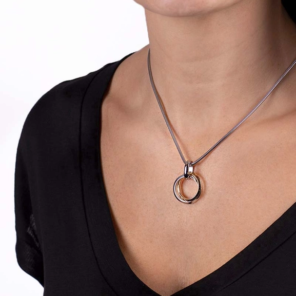 CAROLIN Kort Halsband Stål - Astrid & Agnes - Snabb frakt & paketinslagning - Nordicspectra.se