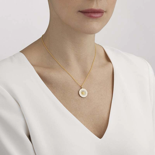 Daisy Medium Halsband Guldpläterat Silver med Vit Emalj - Georg Jensen halsband - Snabb frakt & paketinslagning - Nordicspectra.se