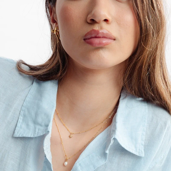 Treasure Single Pearl Necklace Gold - Syster P - Snabb leverans & Gratis paketinslagning - Nordic Spectra