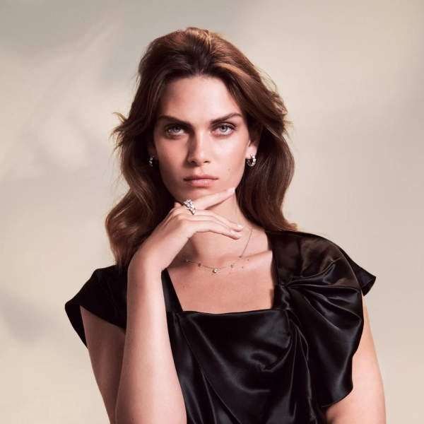 Belluno Uno Ring i silver med gnistrande cubic zirconia från Sif Jakobs Belluno-kollektion.