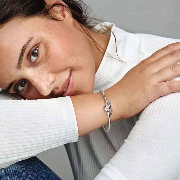 Harry Potter Golden Snitch Clasp Armring - PANDORA - Snabb frakt & paketinslagning - Nordicspectra.se