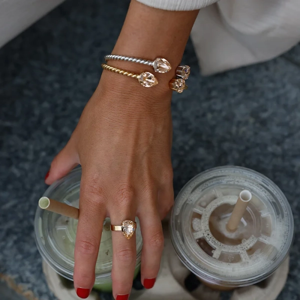 Mini Drop Bracelet Rhodium Light Peach - Caroline Svedbom - Snabb frakt & paketinslagning - Nordic Spectra