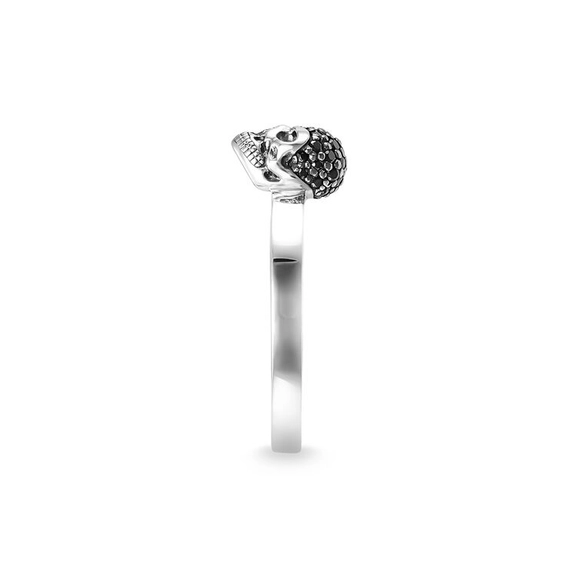 Dödskallering Svart Pavé - Thomas Sabo ringar - Snabb frakt & paketinslagning - Nordicspectra.se