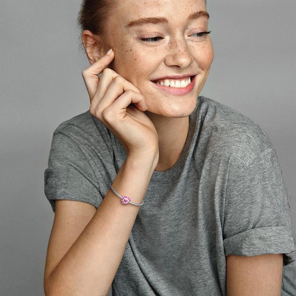 Rosafarbenes Stiefmütterchen Charm von PANDORA, Schneller Versand - Nordicspectra.de