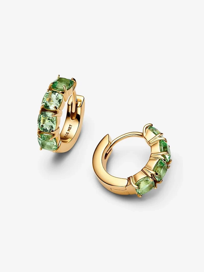 Gröna Hoops Guld från Pandora Timeless - Förgyllda örhängen med vackra gröna stenar för en sofistikerad och glamorös stil.