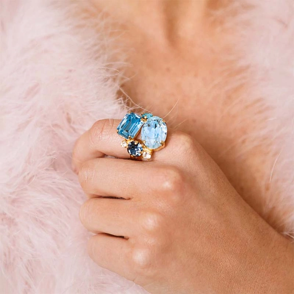 Carolina Ring Gold Aquamarine Combo - Caroline Svedbom - Nopea toimitus ja lahjapakkaus - Nordic Spectra