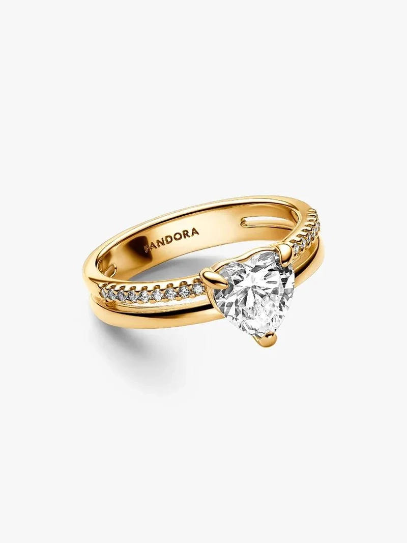 två band med hjärtformad klar cubic zirconia och gnistrande stenar.