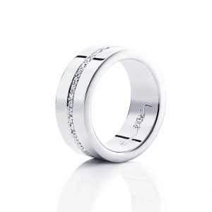 Wide & Stars Ring Platinum i platina med 40 briljantslipade diamanter
