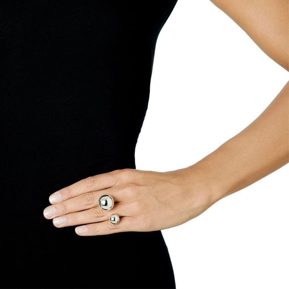 Balls Ring - Efva Attling ringar - Snabb frakt & paketinslagning - Nordicspectra.se