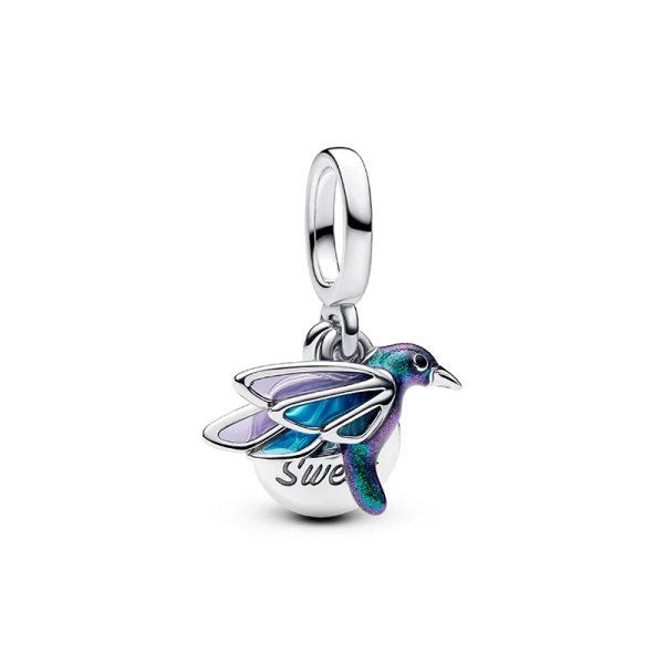 Silberner Charm mit Kolibri und dem Text „Life is Sweet“