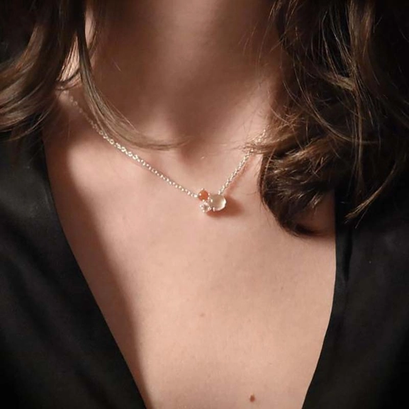 Cherry Blossom Necklace - Drakenberg Sjölin Halsband - Snabb frakt & paketinslagning - Nordicspectra.se