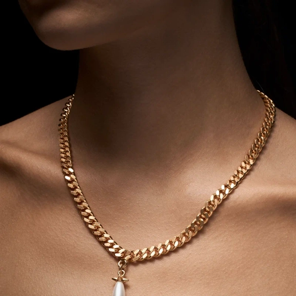 Chunky Chain Drop Pearl Necklace Gold - Maria Nilsdotter - 1-2 dagars leverans - Nordic Spectra