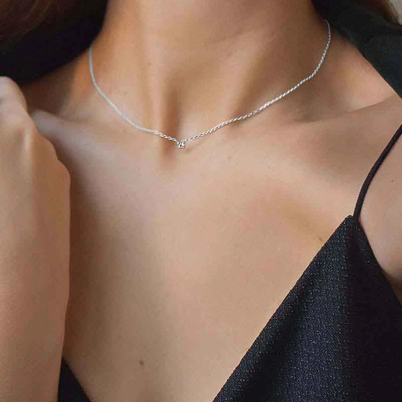 Diamond Sky Drop Necklace - Drakenberg Sjölin Halsband - Snabb frakt & paketinslagning - Nordicspectra.se