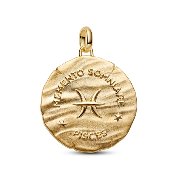 Fiskarna Medaljong från Pandora ME i förgyllt silver med gnistrande stenar och inskriptionen ”MEMENTO SOMNIARE”.