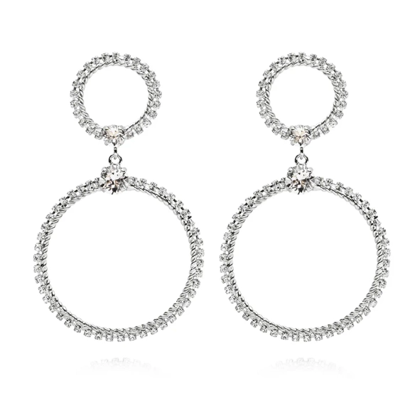 Forever Love Earrings i rhodiumpläterad mässing med gnistrande kristaller