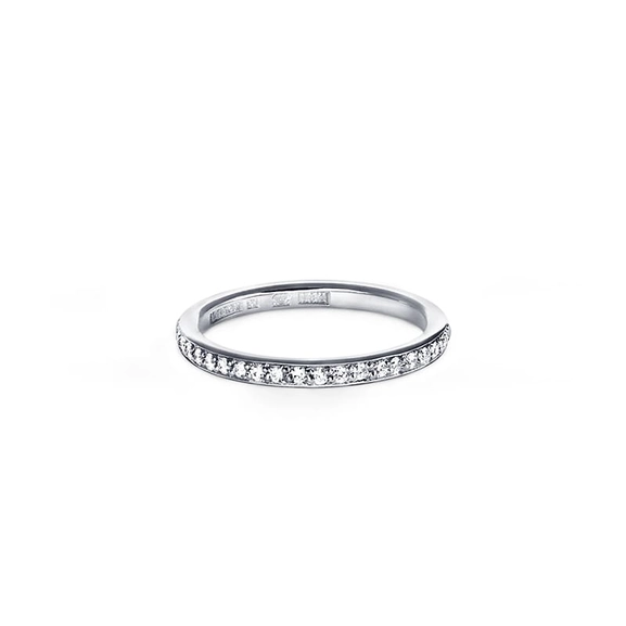 21 ct Platinum - Nordic Spectra - Vahvistaa elämän suuria tapahtumia - Nordic Spectra