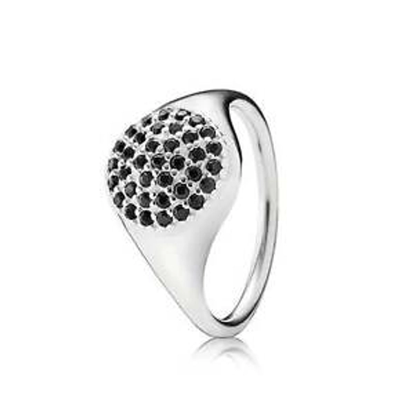 Ring Svarta Stenar Pavé - PANDORA - Snabb frakt & paketinslagning - Nordicspectra.se