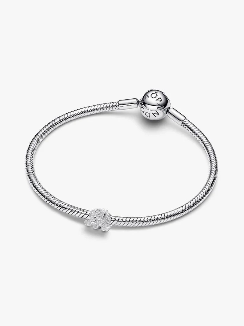 Elefantberlock i sterlingsilver från Pandora - symbol för ödmjuk styrka och visdom