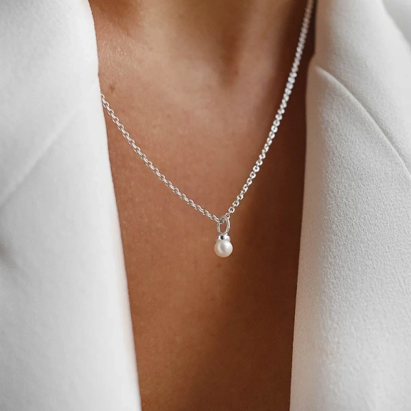 eleganter Charm für Halskette oder Armband von Drakenberg Sjölin.