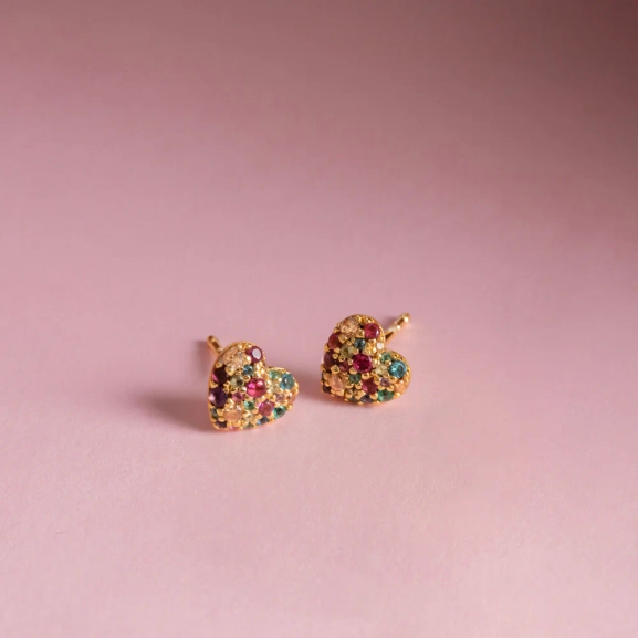 elegante kleine Ohrringe aus 18 Karat vergoldetem Silber mit funkelnden Zirkonia-Steinen.